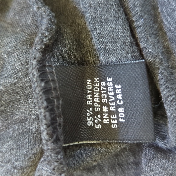 High low woman's shirt - Picture 9 of 10